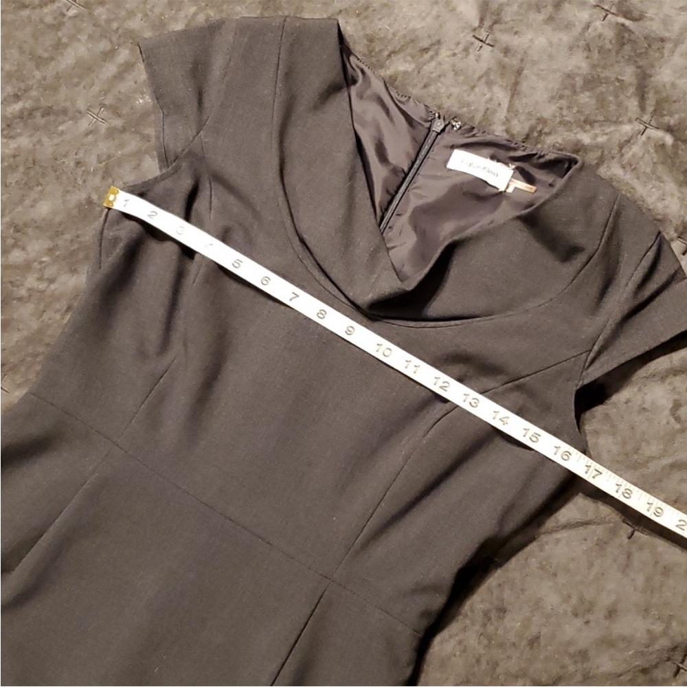 Calvin Klein gray cowl neck sheath dress size 4 lined - Picture 3 of 5